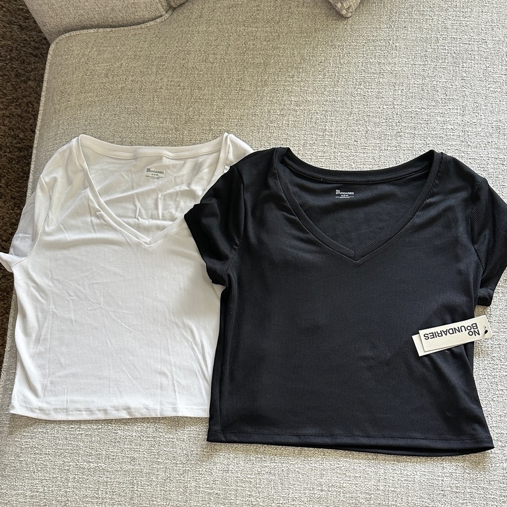 No Boundaries Black and White V-Neck crop tops